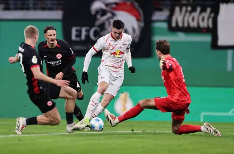 德国杯1/4决赛对阵形势：拜仁vs莱比锡，勒沃库森vs圣保利