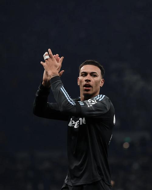 罗杰斯本赛季英超参与进球帮助维拉获得15分，同期仅次于B费