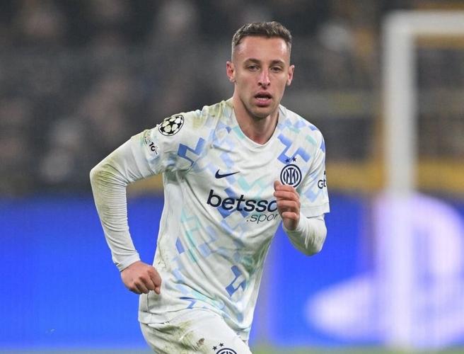 莫雷托:马竞尝试租借弗拉泰西包含买断选项,森林也有意插图 莫雷托:马竞尝试租借弗拉泰西包含买断选项,森林也有意插图